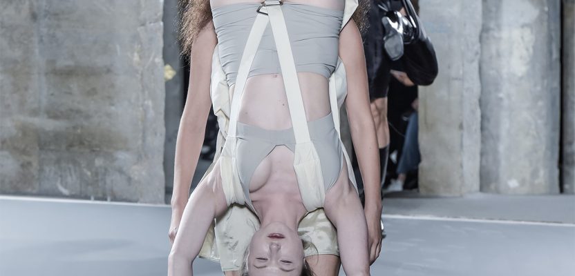 rick owens ss 2016 collection features piggy-back models.
