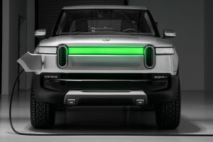 there’s a new all-electric pickup in town : 2021 rivian r1t.