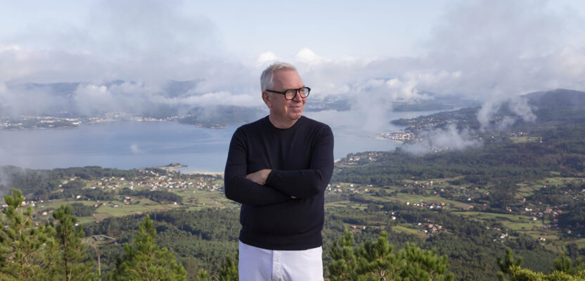 a man for all reasons brit architect/designer david chipperfield wins 2023 pritzker architecture prize.
